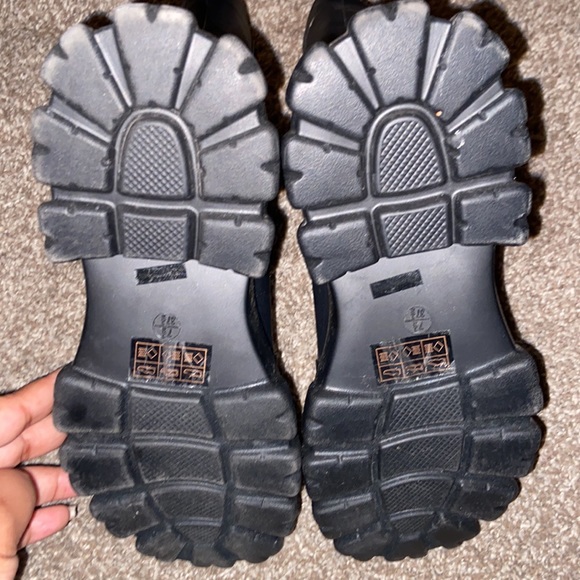 COPY - Black combat boots - Picture 3 of 4